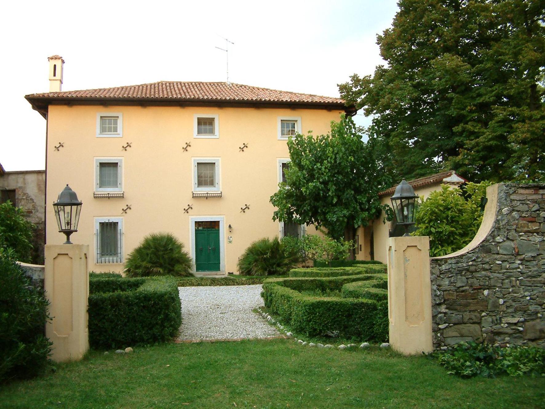 Casa Due Tigli B&B Corno di Rosazzo Esterno foto